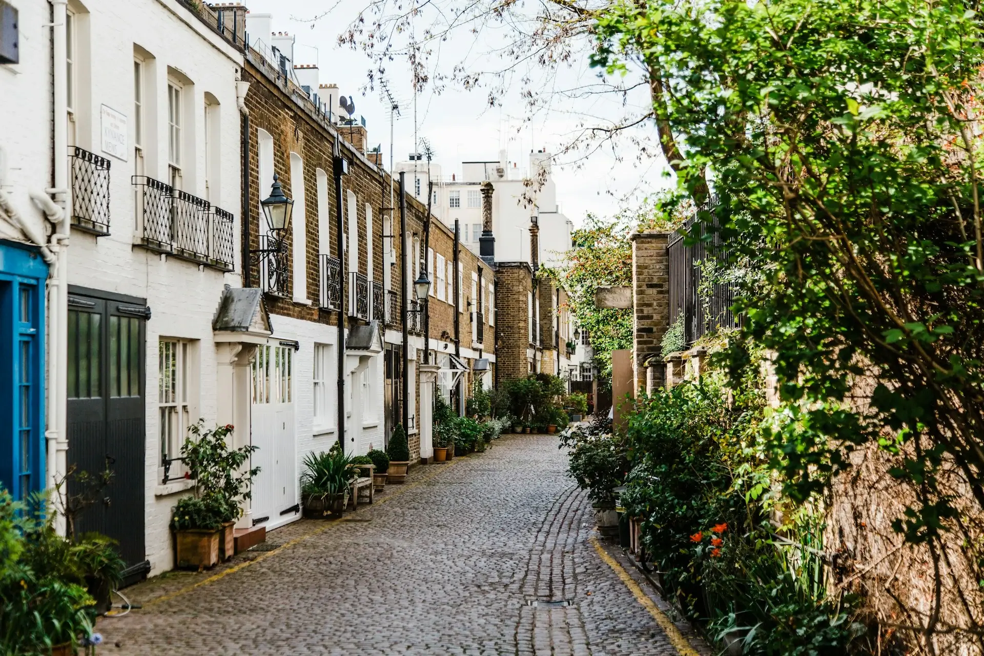 Can a Foreigner Buy Property in the UK?